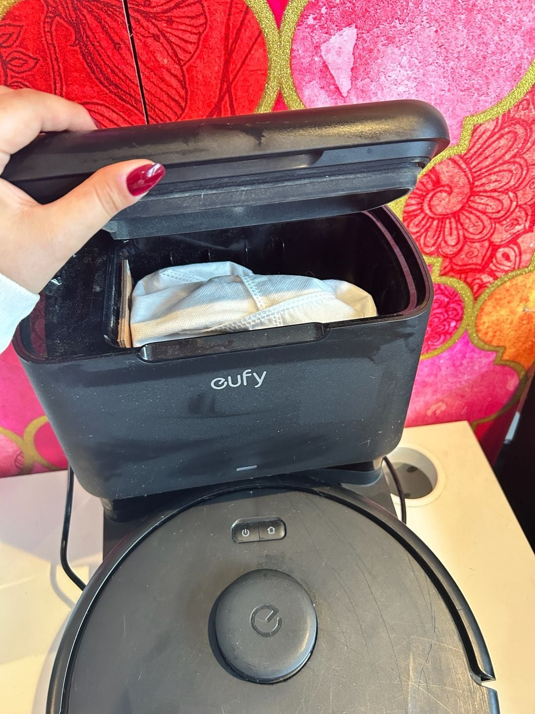 Eufy L60 SES Robot Vacuum with Self Empty Station Black 6