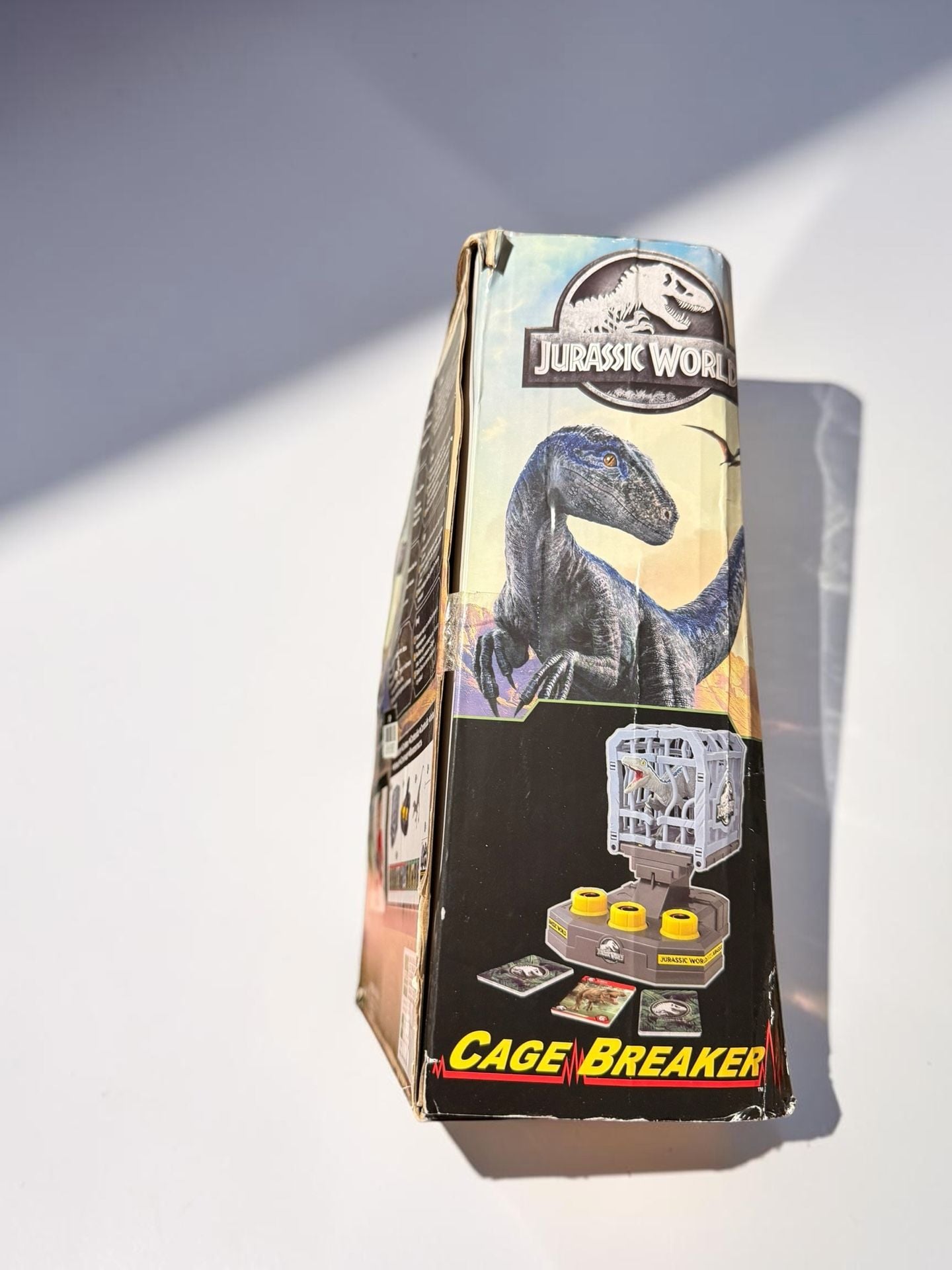 Jurassic World Cage Breaker Tabletop Action Game 4