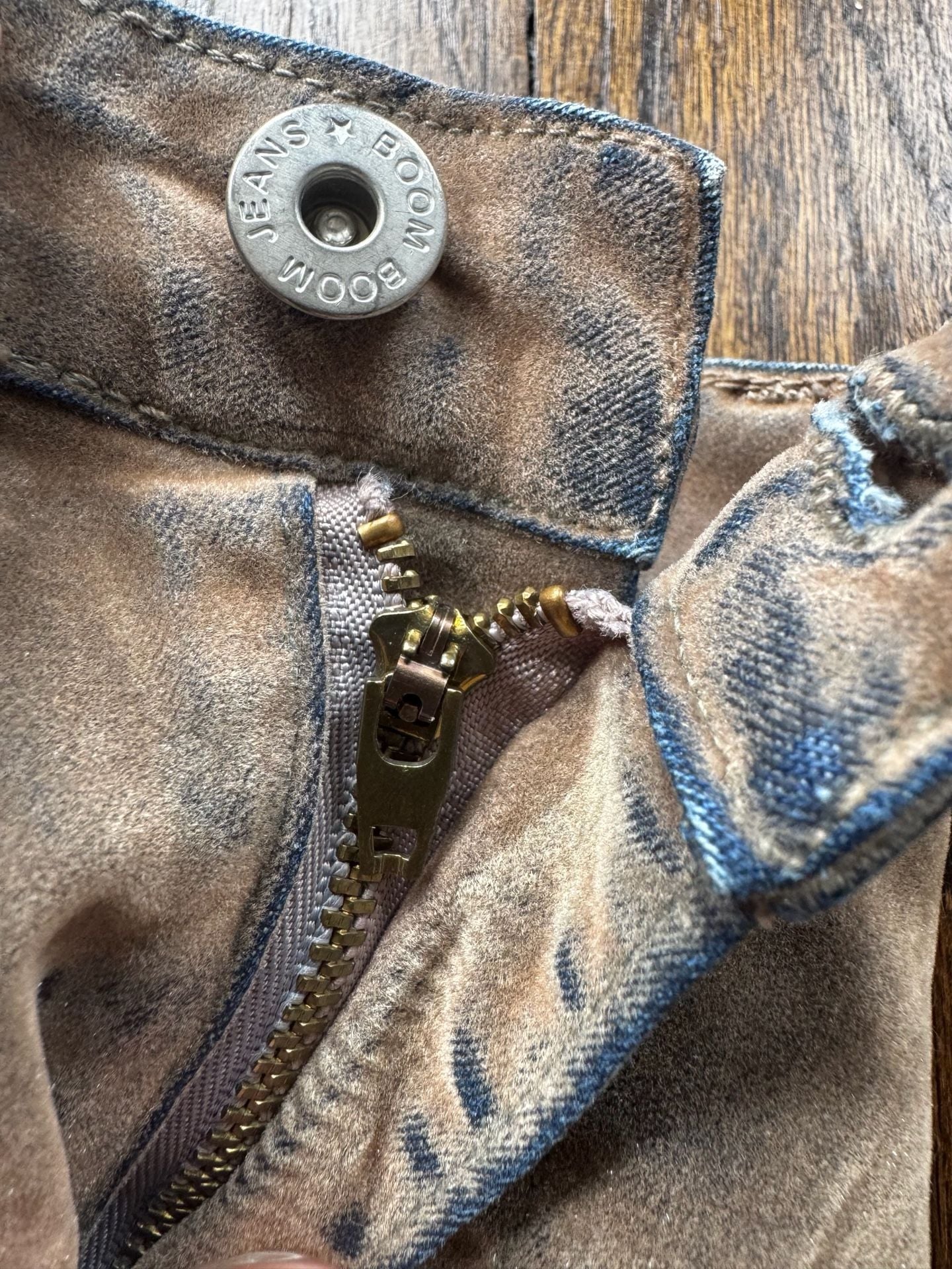 VINTAGE ‘00s Y2K-Era Boom Boom Jeanswear Tan Brown Velour-Like Flare Pants 9/10 5