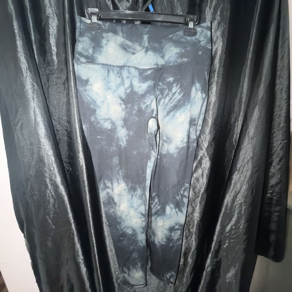 Alphalete surface leggings XL