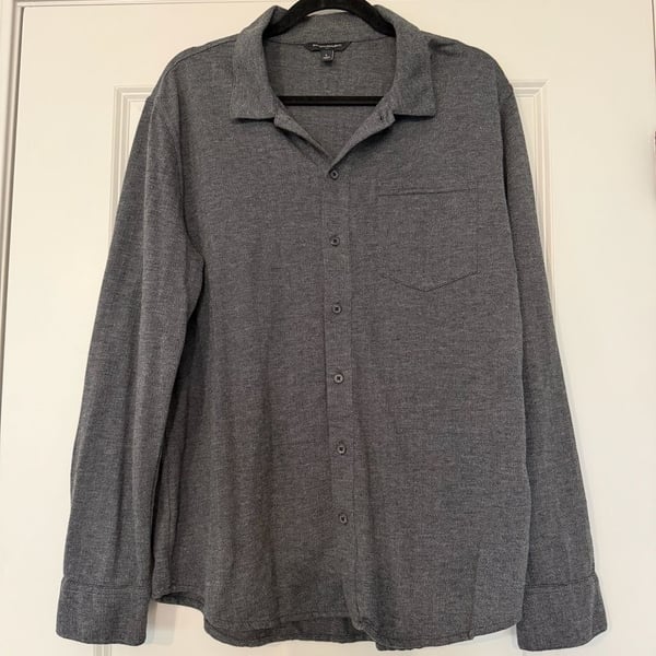 Banana Republic Knit Shirt Size L Gray Long Sleeve Pocket Button-Up
