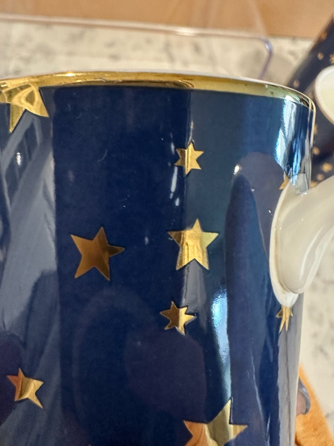 Pre owned, set of 8, Sakura Galaxy Blue porcelain coffee mugs featuring a navy blue celestial star pattern and 14K gold trim, Approximate Size: About 4 1/4 inches tall. Great condition, One of the cups has minimal sign of use, please refer to the photogra 6