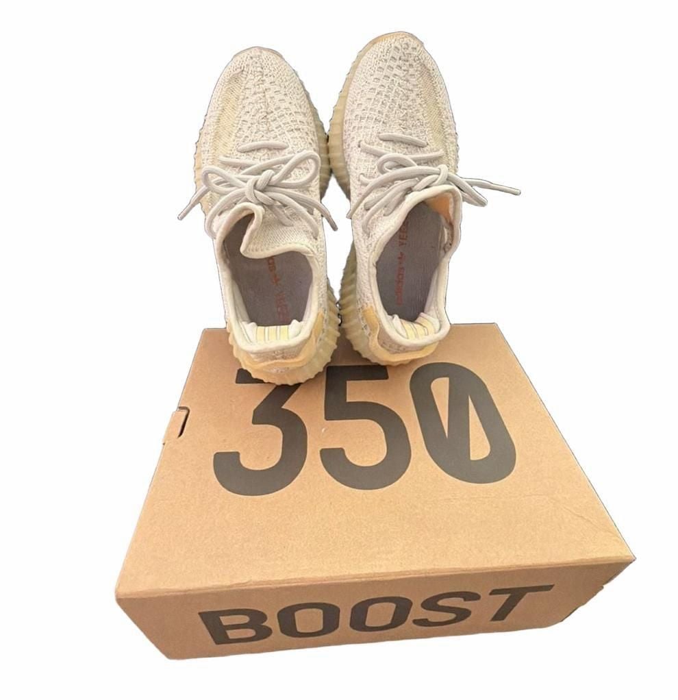 Adidas Yeezy Boost 350 V2 Size US 5.5 Light Light 3