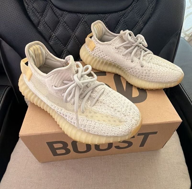 Adidas Yeezy Boost 350 V2 Size US 5.5 Light Light 6