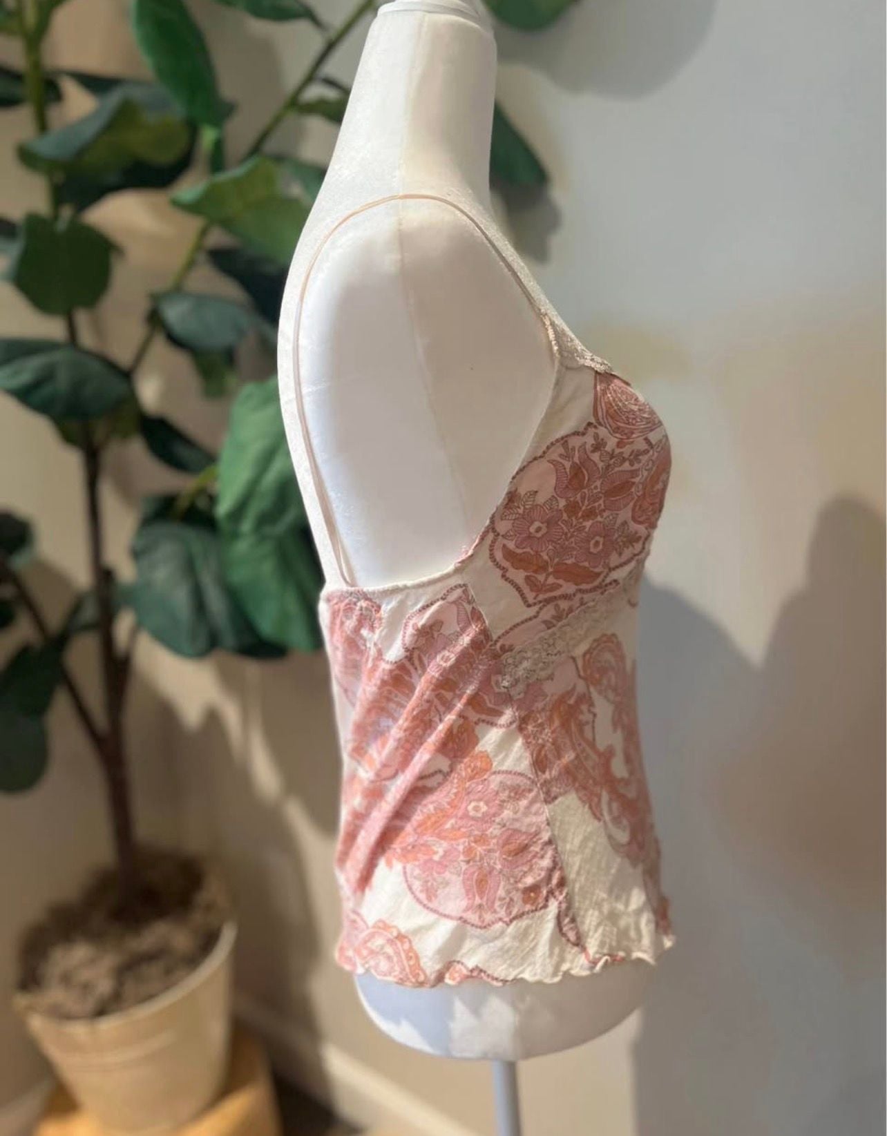 Poetry Clothing Camisole Size L Pink Paisley Lace Trim Cami 3