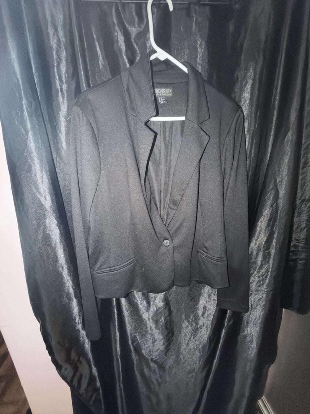 Forever 21+ Plus Size Blazer Size 3X Black Single Button Suit Jacket 4