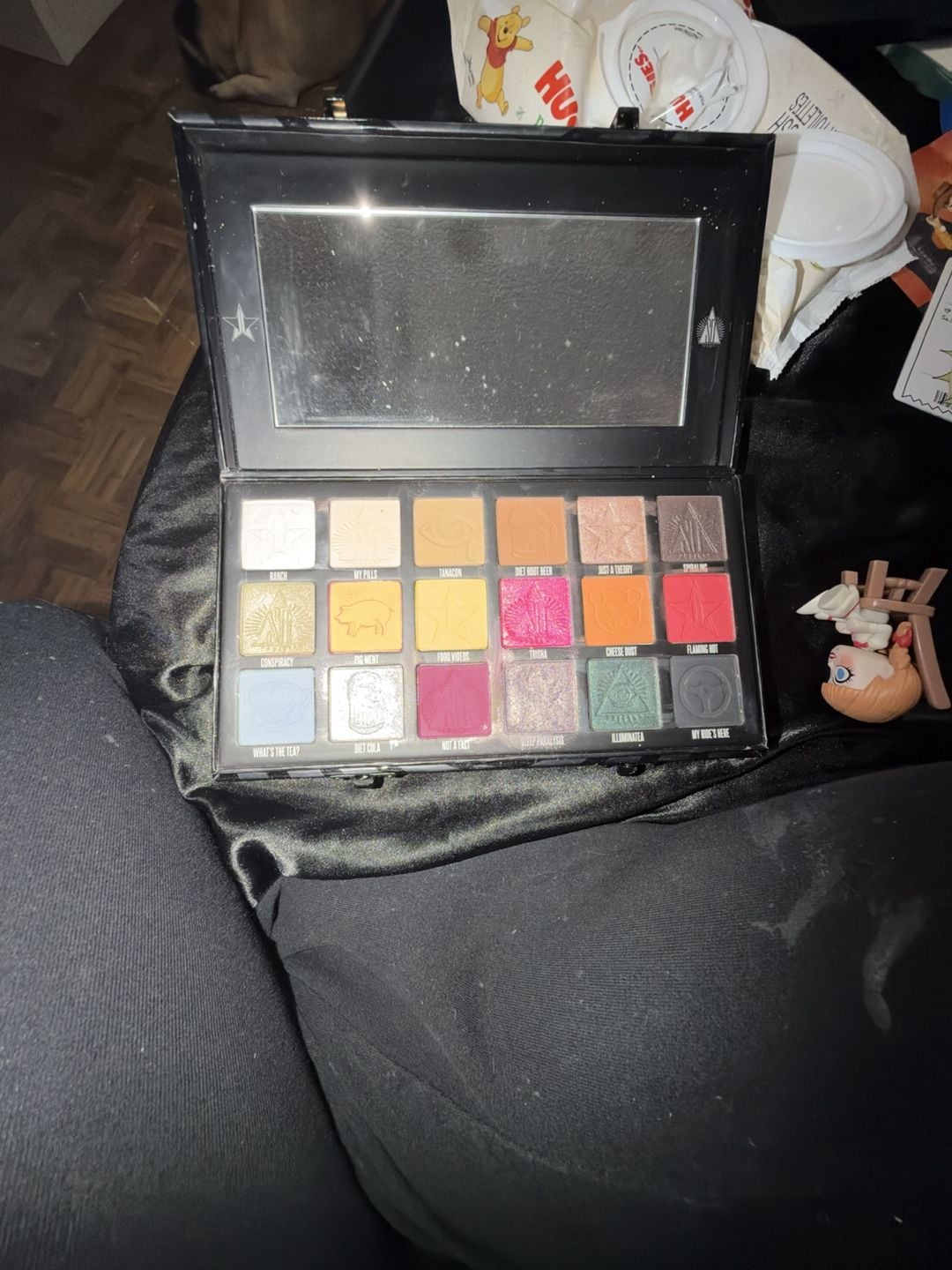 Jeffree Star Cosmetics Conspiracy Eyeshadow Palette 1