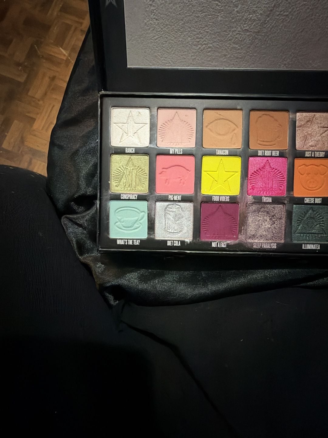 Jeffree Star Cosmetics Conspiracy Eyeshadow Palette 7