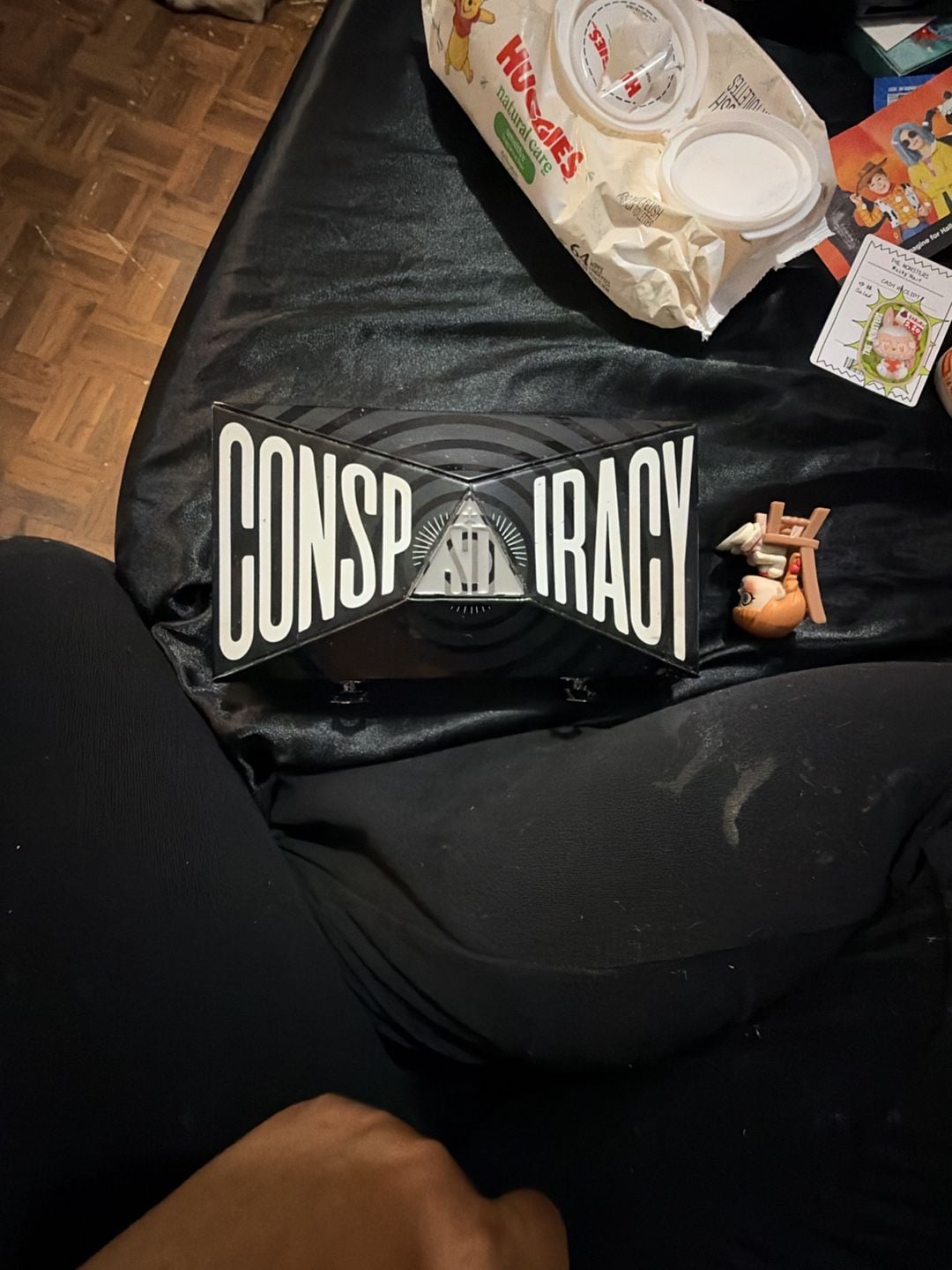 Jeffree Star Cosmetics Conspiracy Eyeshadow Palette 9