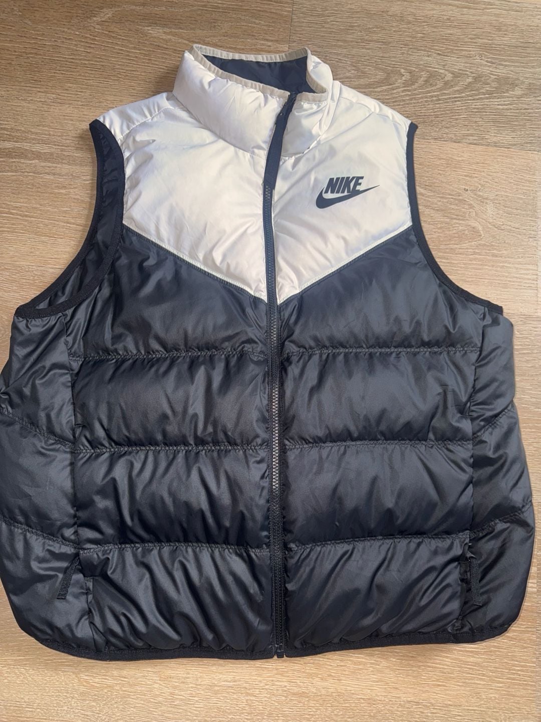 Nike Windrunner Reversible Down Vest Size XL Black White Puffer 2