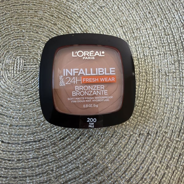L'Oreal Infallible 24H Fresh Wear Soft Matte Bronzer 200 Fair