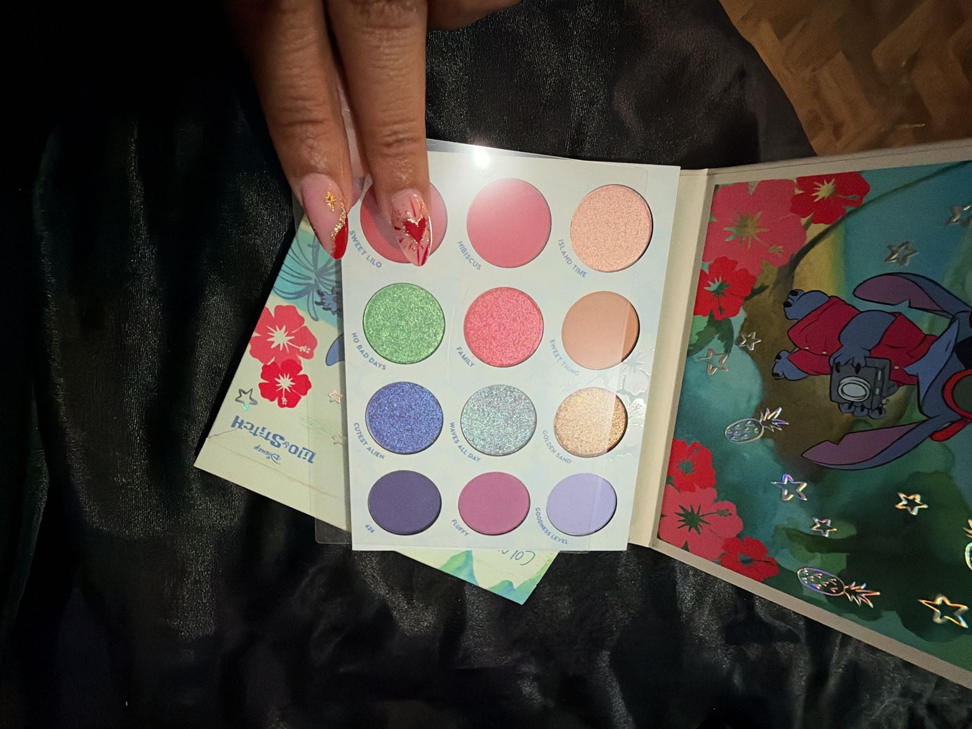ColourPop Disney Lilo & Stitch Beach Dreamin Eyeshadow Palette 7