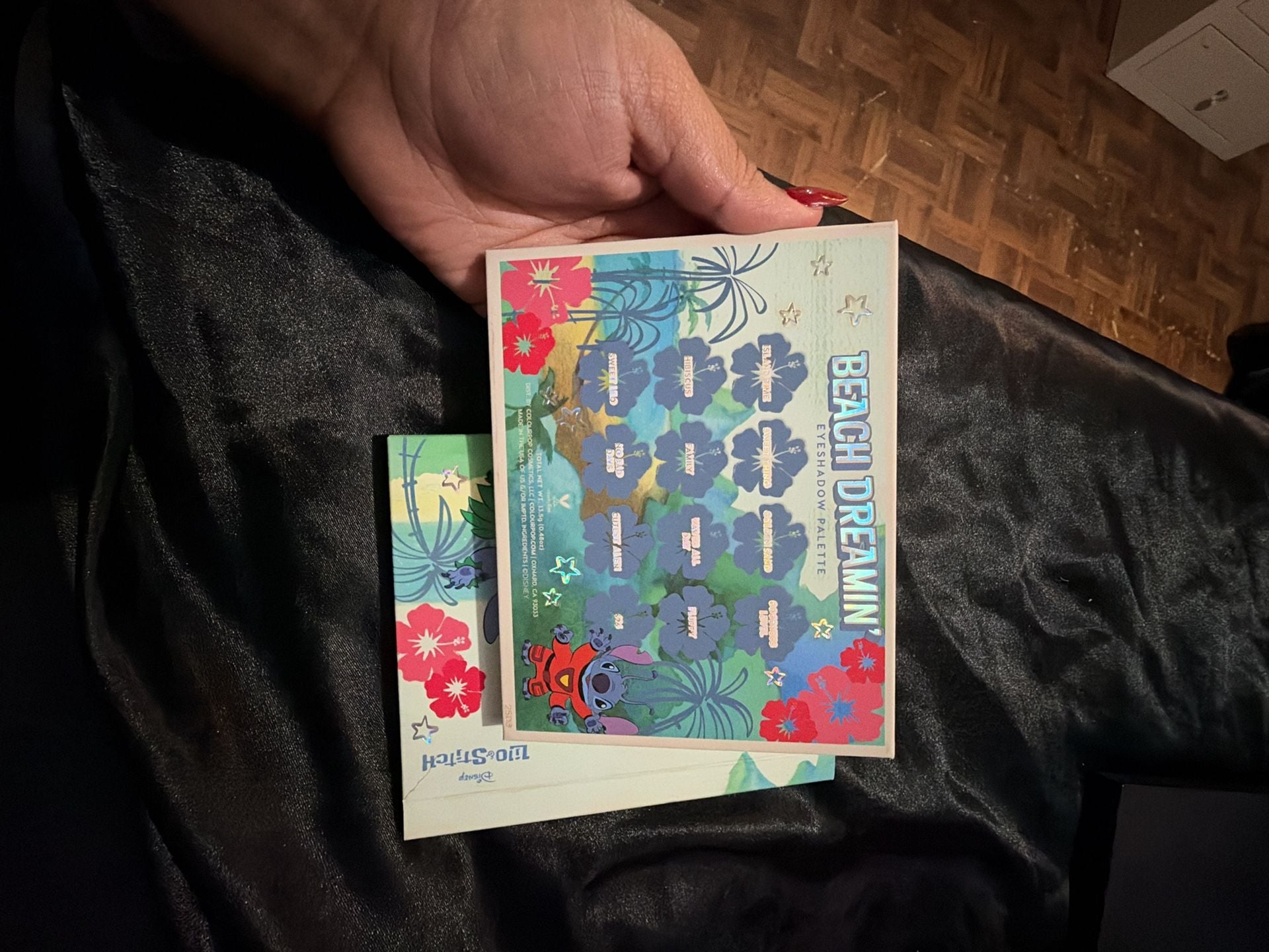 ColourPop Disney Lilo & Stitch Beach Dreamin Eyeshadow Palette 8