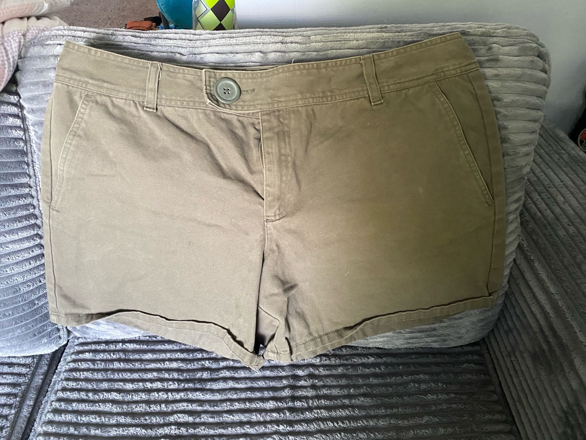 Old Navy Utility Cargo Shorts Green Olive 2