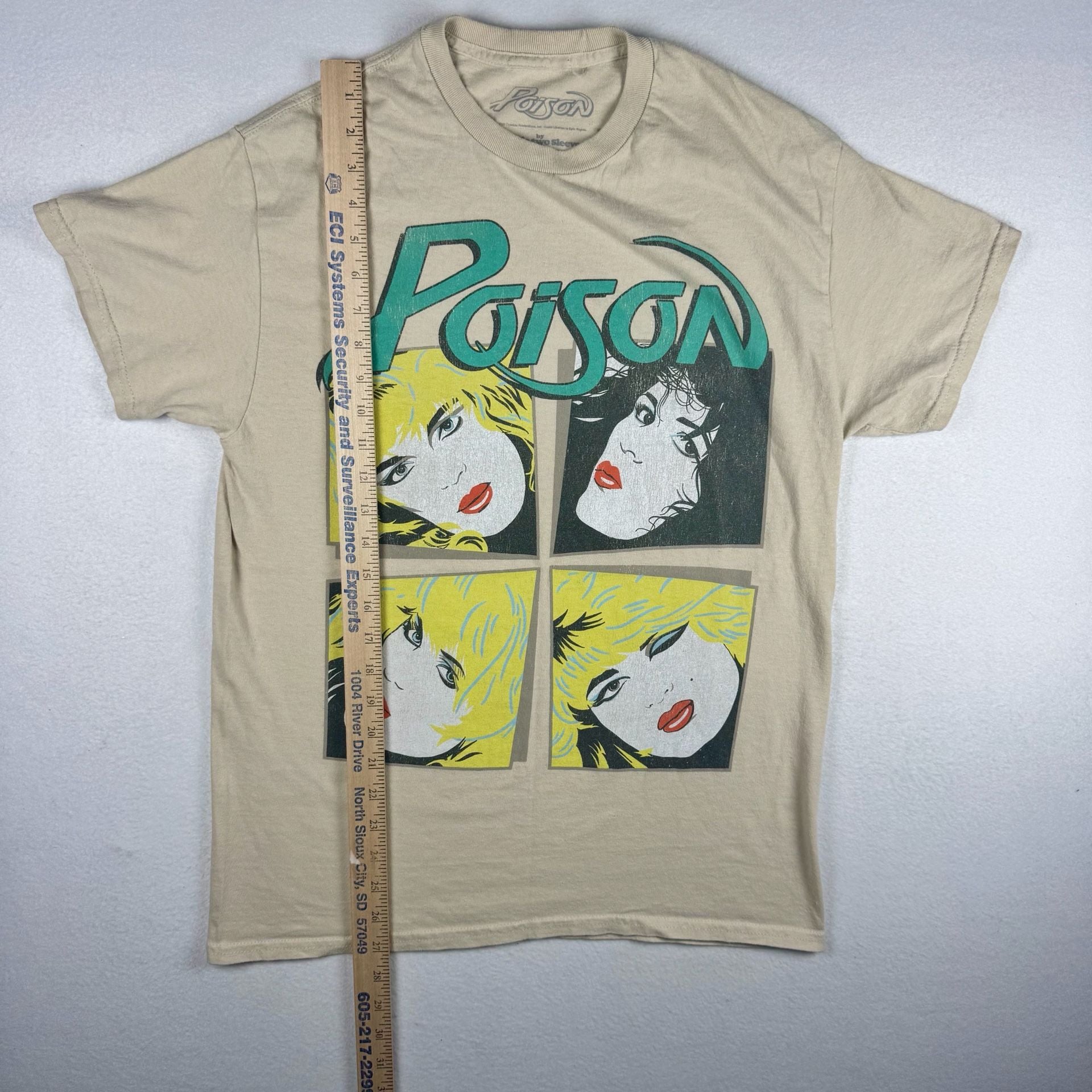Poison Look What The Cat Dragged In T-Shirt Size M Beige 4