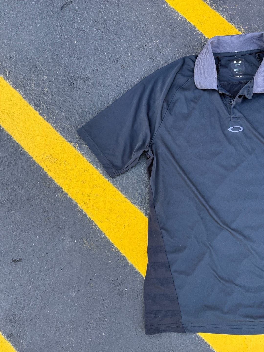 Oakley Polo Shirt Size M Black Short Sleeve Golf Athletic 4