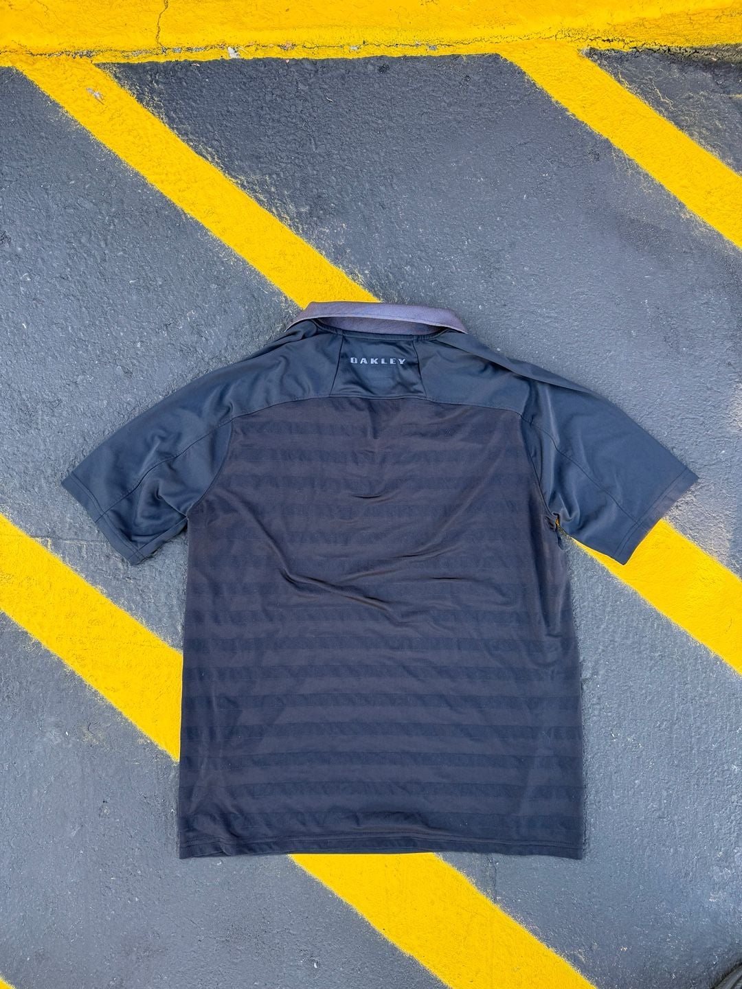 Oakley Polo Shirt Size M Black Short Sleeve Golf Athletic 6