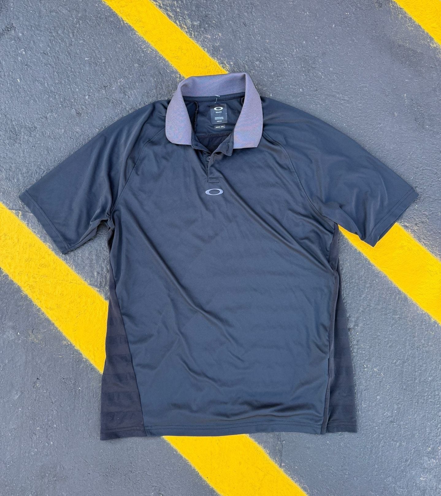Oakley Polo Shirt Size M Black Short Sleeve Golf Athletic 2