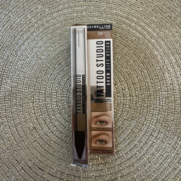 Maybelline Tattoo Studio Brow Lift Stick 250 Blonde