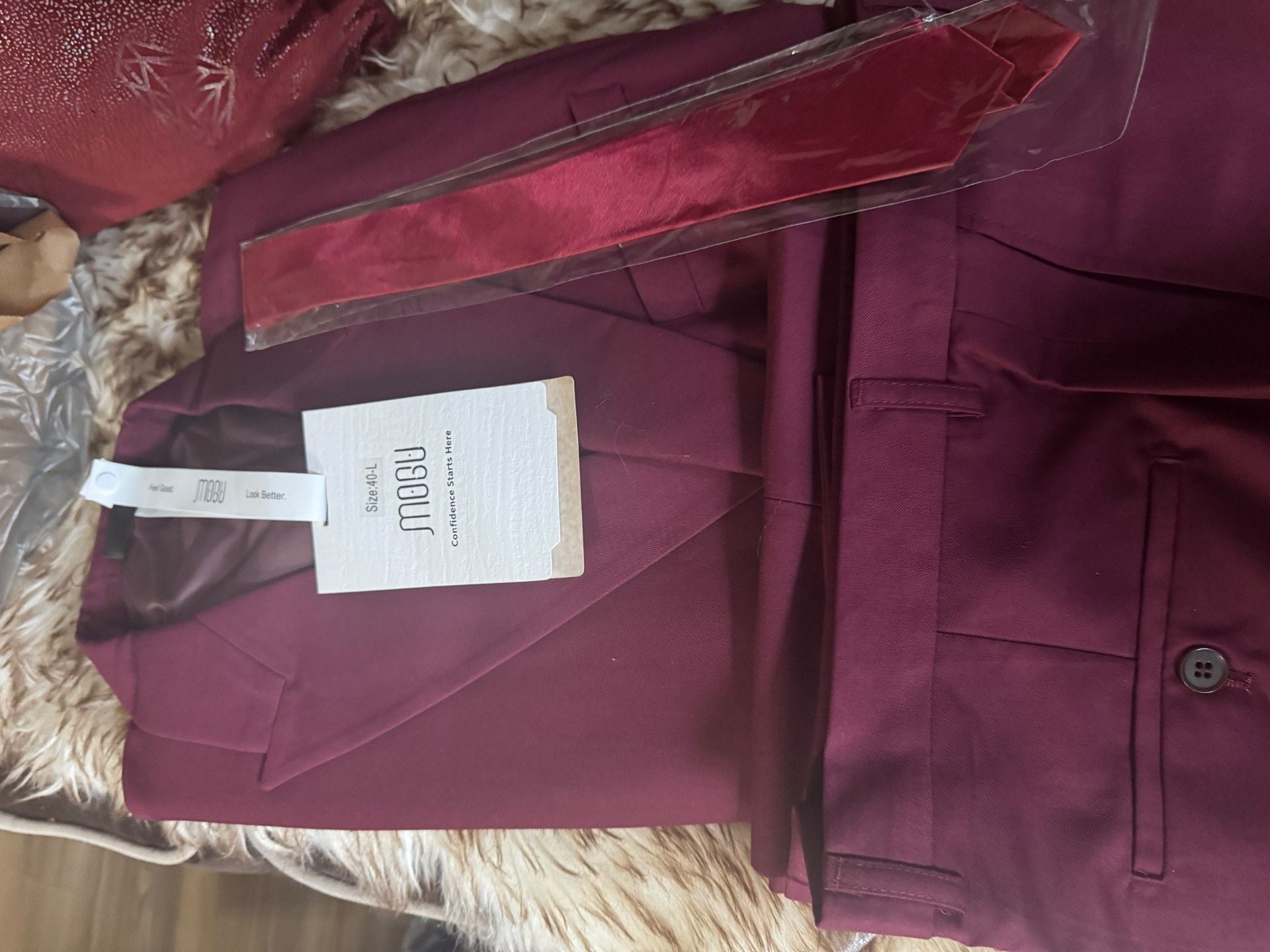 MOGU Suit Size 40-L Burgundy Blazer and Pants 3