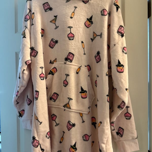 Trick or Treat Sleep Oversized Hoodie Size L/XL Pink Drink Halloween