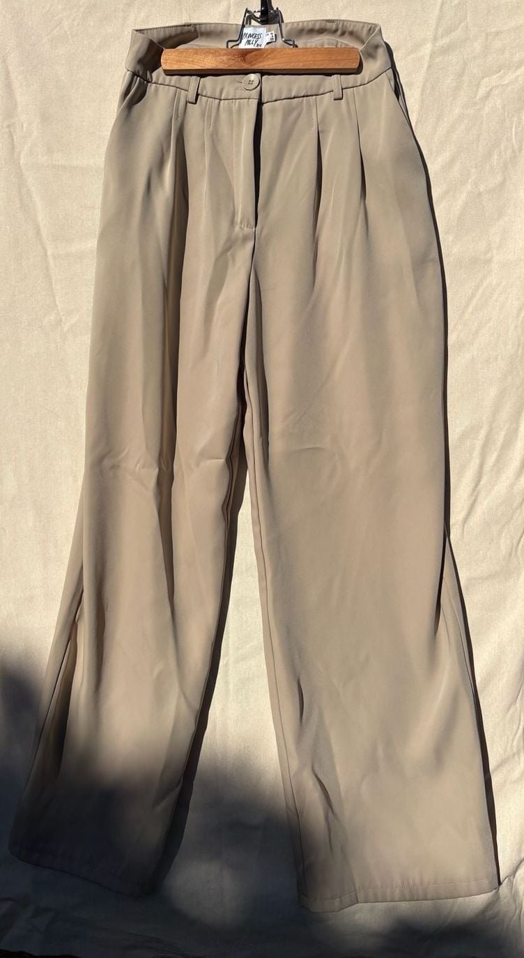 Princess Polly Khaki Pleated Pants Size 6 4