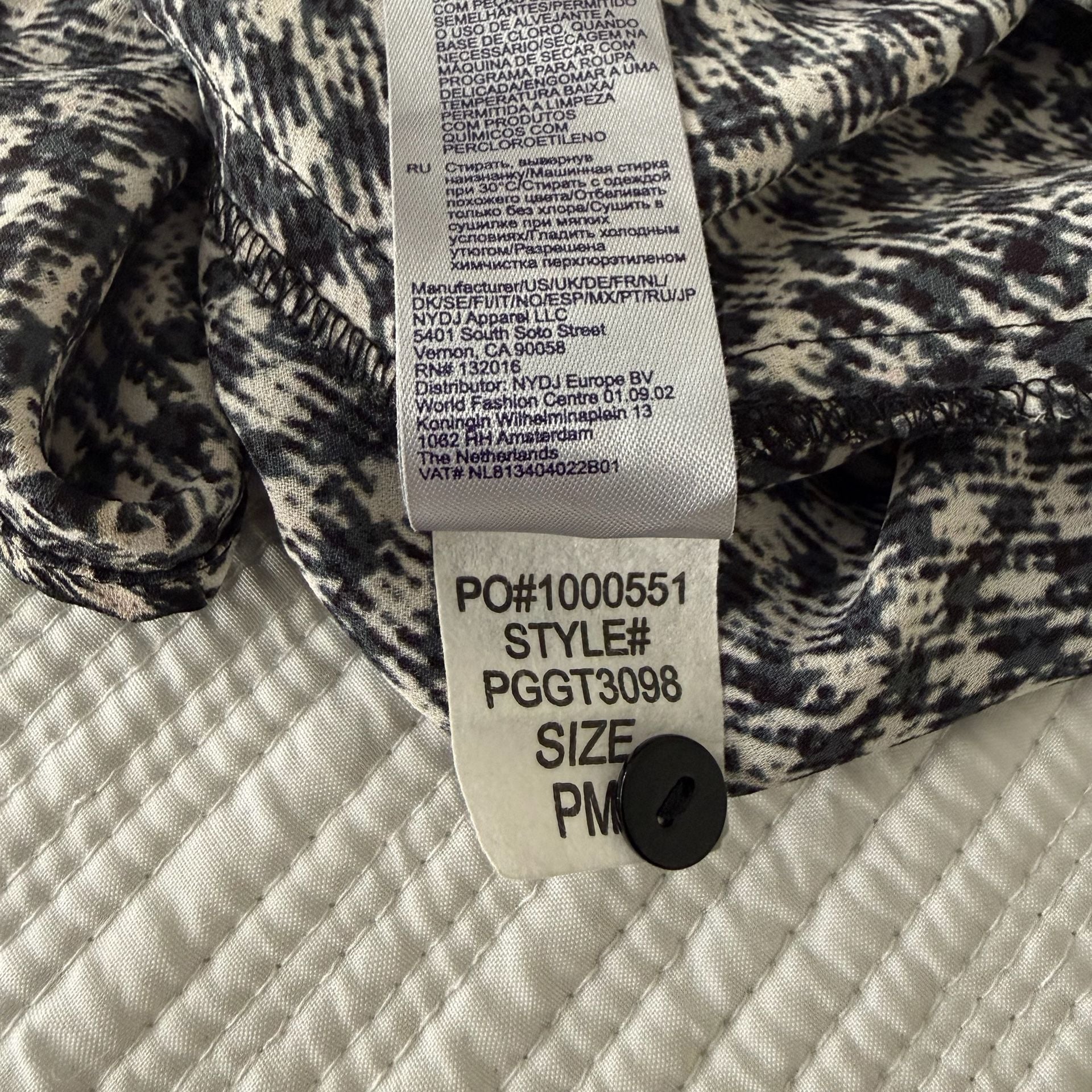NYDJ Houndstooth Blouse Size PM Black White Long Sleeve Button Down Shirt 10
