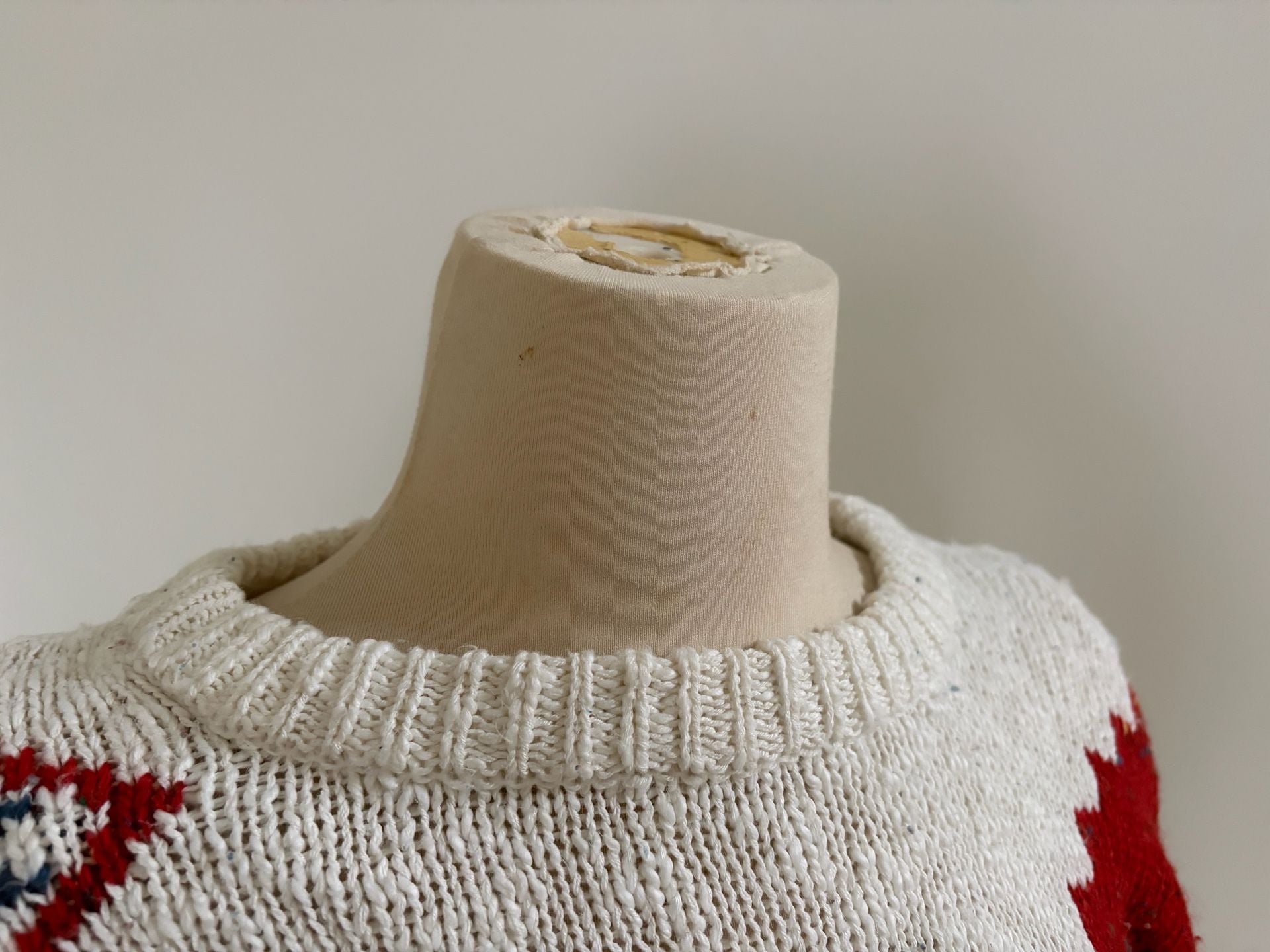 Vintage 1980s Knit Pullover Retro Sweater - Womens Small to Medium 8