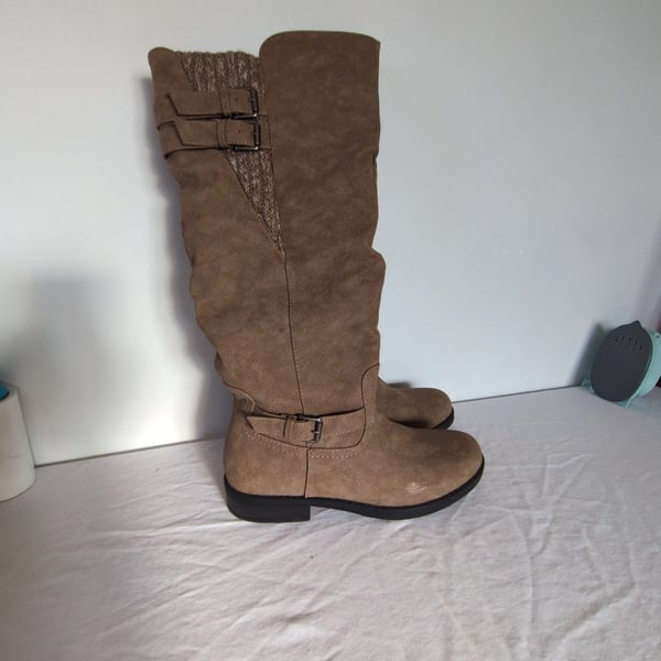 XOXO Marisa Knee High Boots Size 9M Taupe Slouchy Knit Trim
