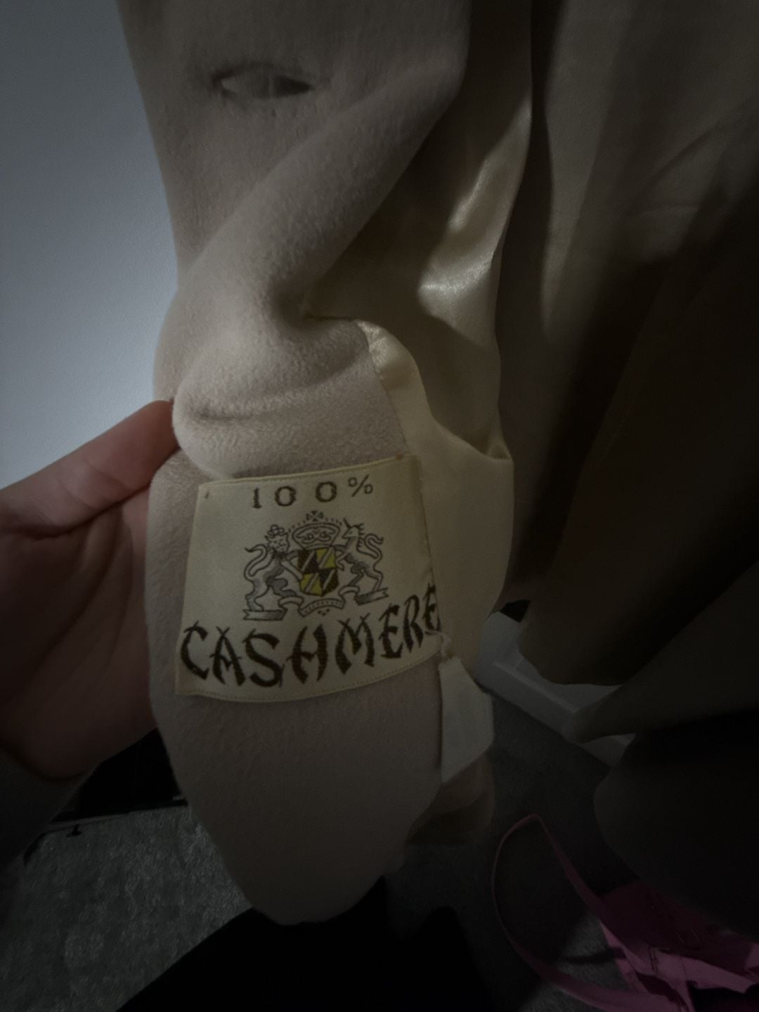 Rothmoor Vintage Cashmere Coat with Fur Collar Beige 3