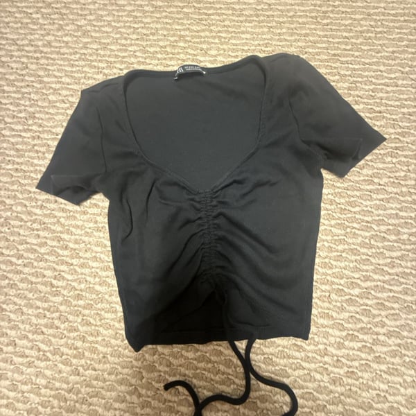 Zara Ruched Front Crop Top Size S Black V-Neck Short Sleeve