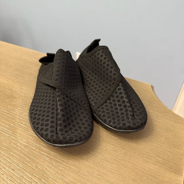 Amoji Water Shoes Size M Black Aqua Beach Swim Pool Barefoot Socks
