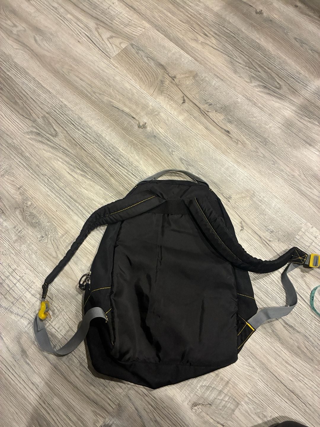 Nike Vintage Black Yellow Contrast Stitch Backpack Bag 3