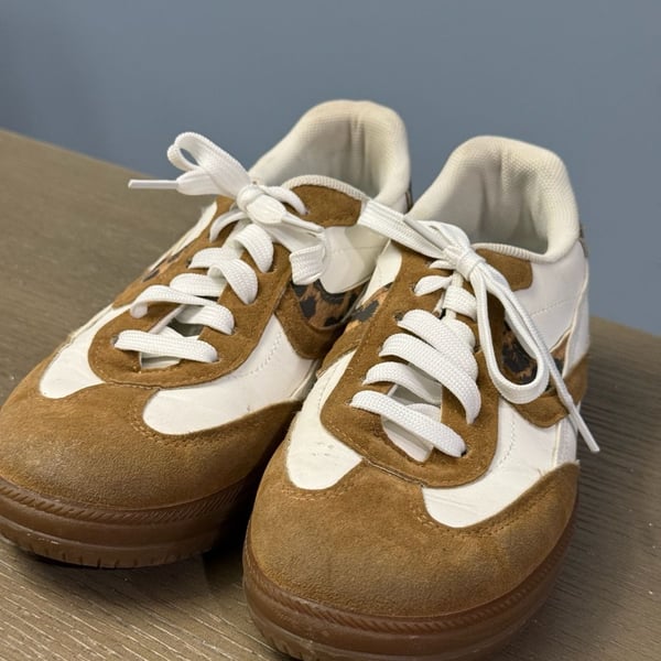 Outwoods Giana Size 6 Leopard Print Gum Sole Lace Up Sneakers Mocha