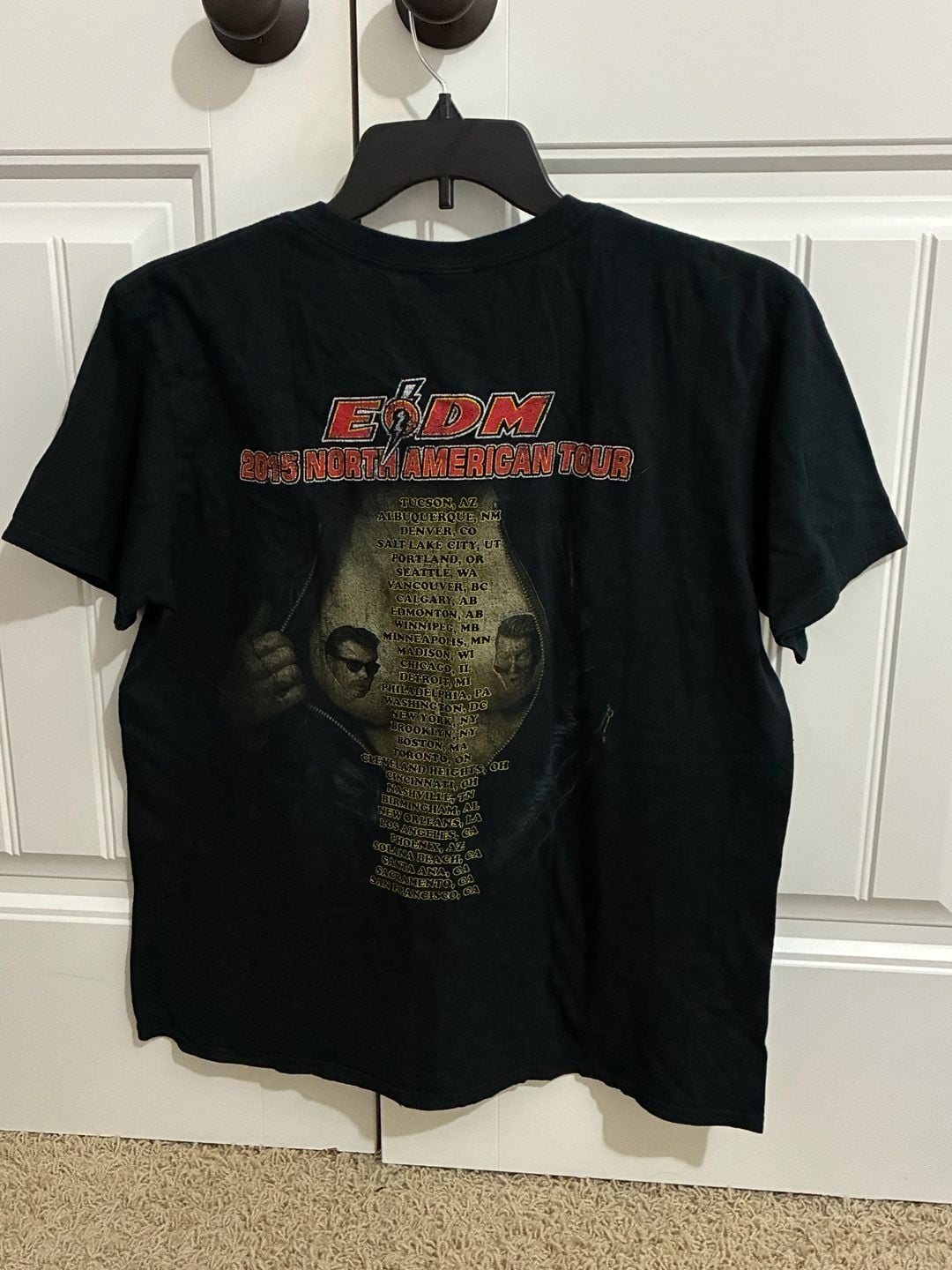 Gildan EDM Zipper Down 2015 North American Tour T-Shirt Size L Black 2