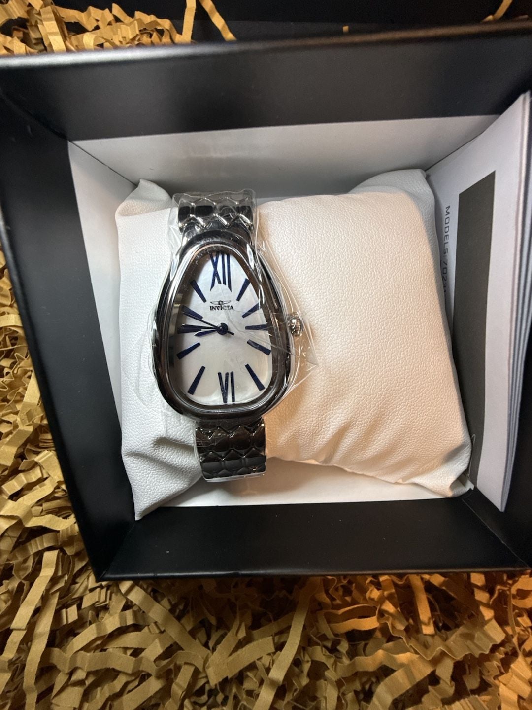 Invicta Specialty Snake Head Quartz Watch Silver Dial 3