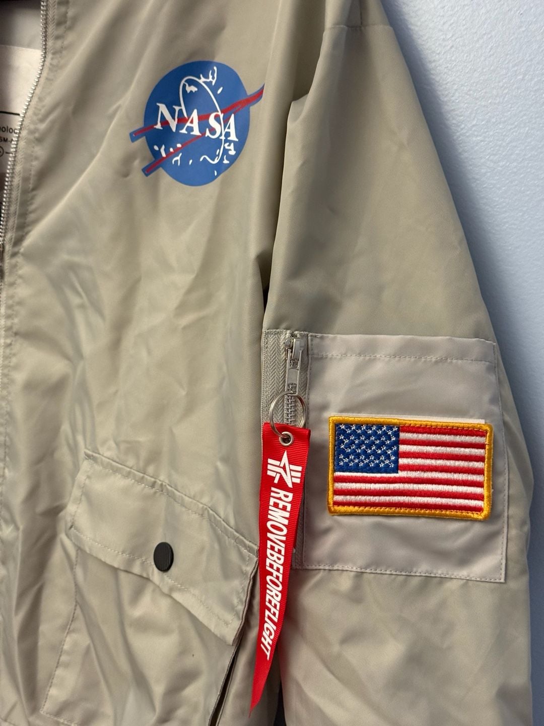 NASA Bomber Jacket Size S Beige Y2K Space Streetwear Windbreaker 3