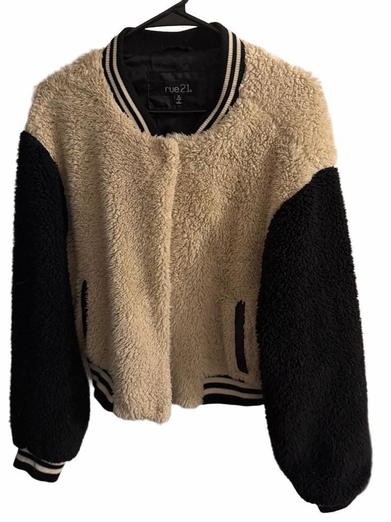 Rue 21 Cream Color Faux Fur Bomber Jacket Style Coat Snap Up XL 2
