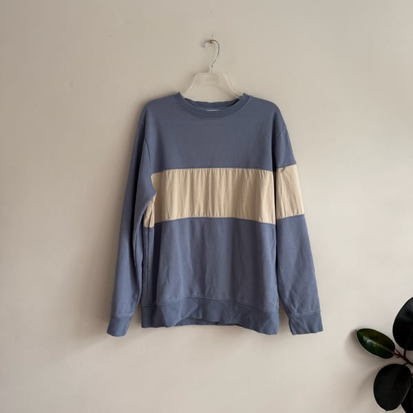 Dear Miler Color Block Sweatshirt Size M Blue Tan Nylon Cotton