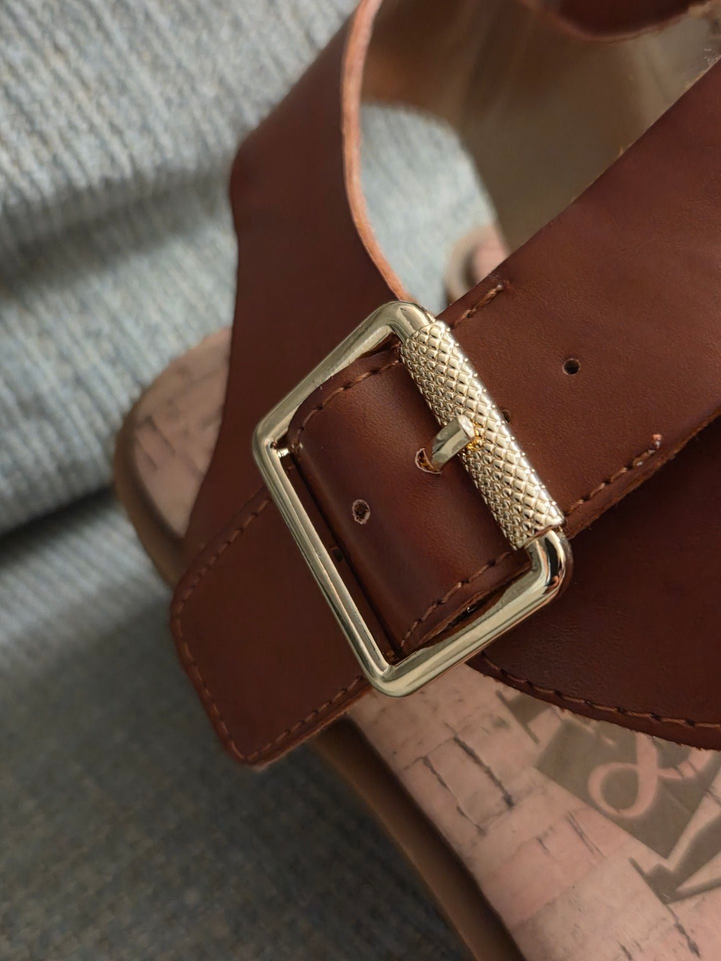 Sam & Libby Block Heel Sandals Size 7.5 Brown Gold Tone Ankle Strap 4