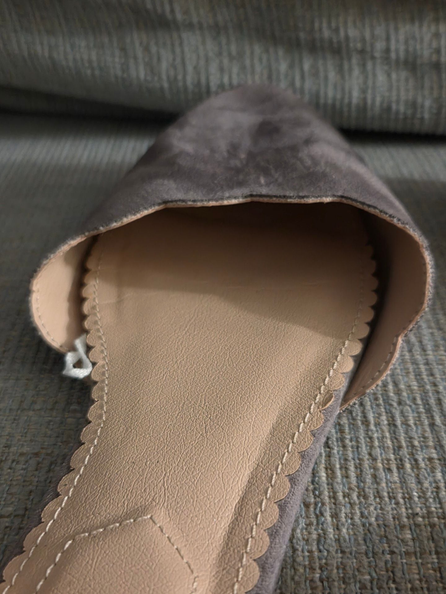 Isaac Mizrahi Flats Size 7.5 Gray Suede Scalloped D'Orsay 4