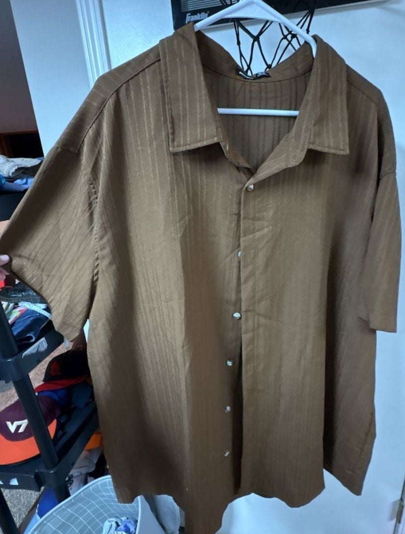 Mens Brown Textured Short Sleeve Button Down Shirt 2