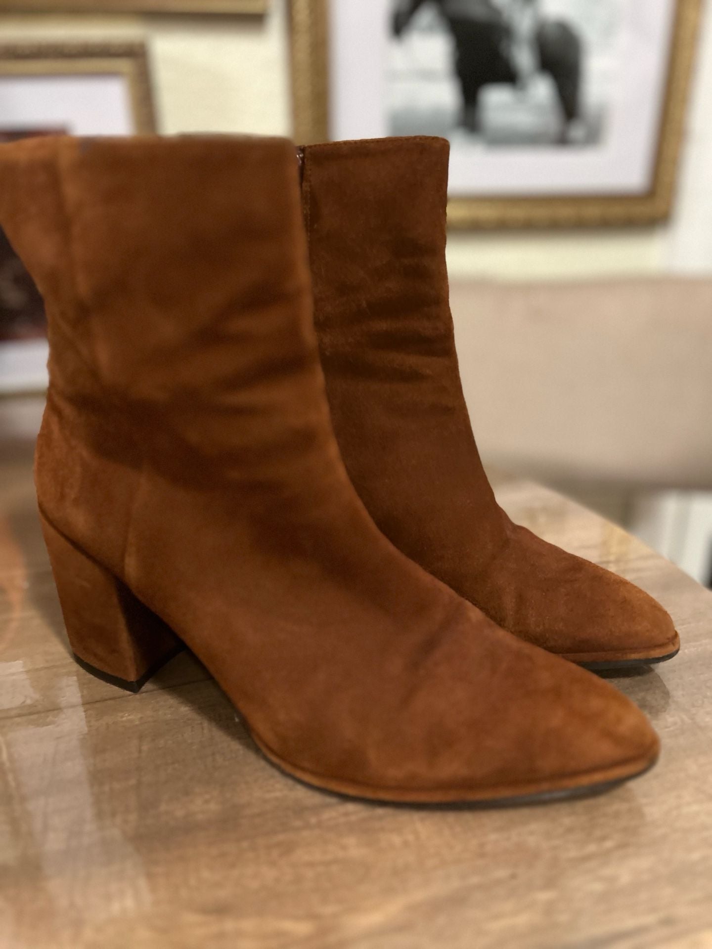 Stuart Weitzman Ankle Boots Size 7.5M Brown Suede Block Heel 7