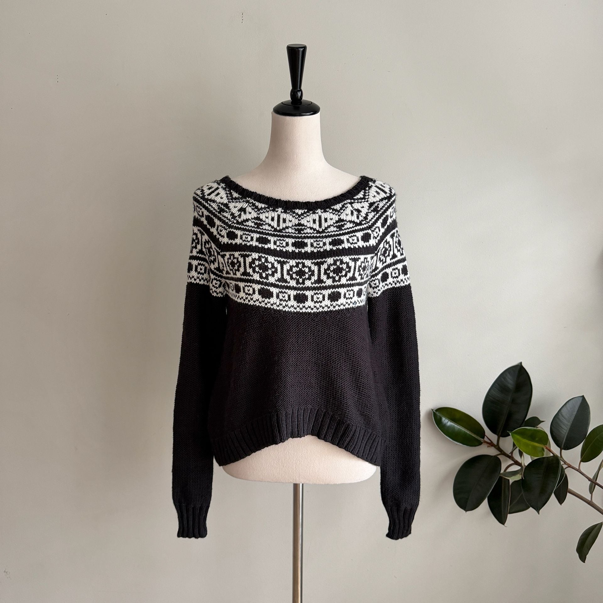 American Eagle Outfitters Fair Isle Sweater Size XS Black White Wool Blend 3