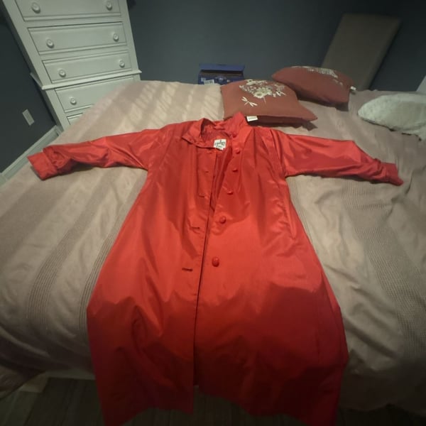 J. Gallery Trench Coat Petite Red Lightweight Raincoat