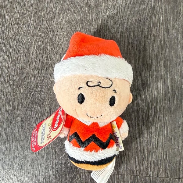 Hallmark Itty Bittys Peanuts Holiday Charlie Brown Plush Toy New