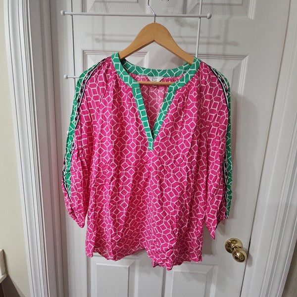 Crown & Ivy Blouse Size PL Pink Green Geometric Print