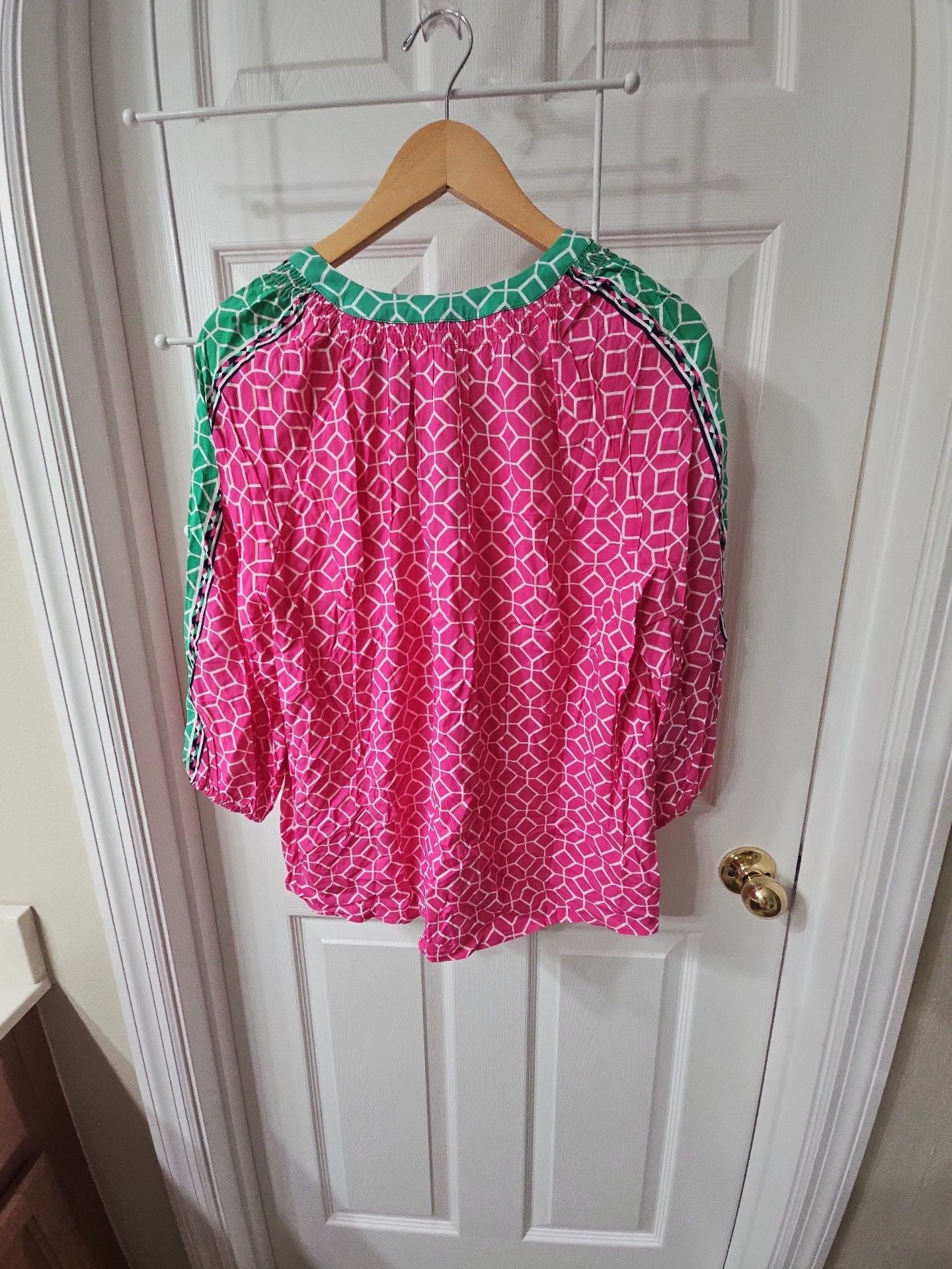 Crown & Ivy Blouse Size PL Pink Green Geometric Print 5