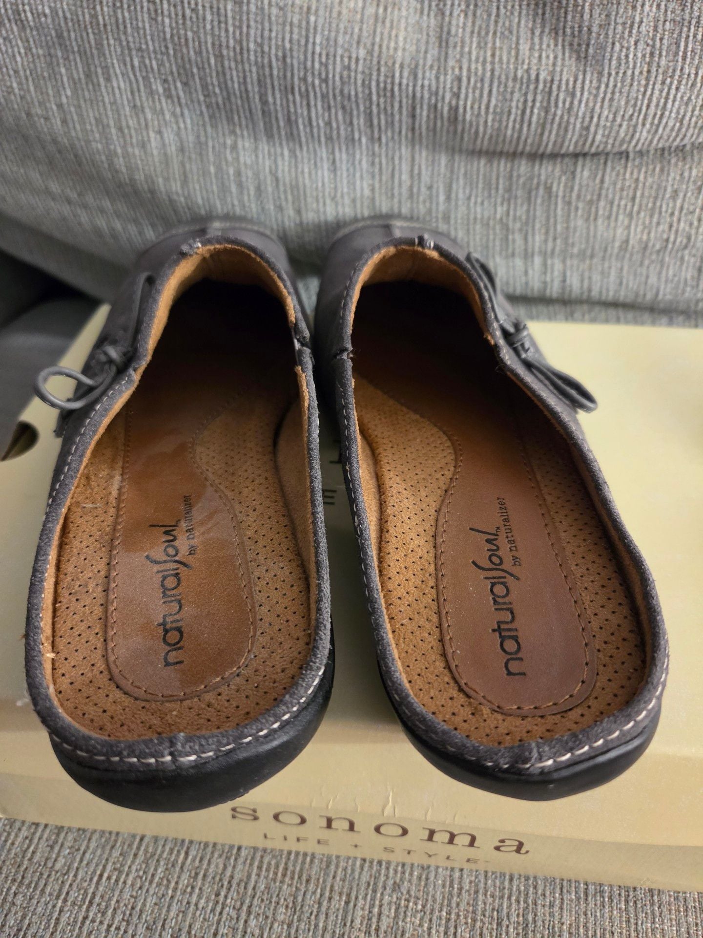 Natural Soul Fanner Size 7.5 Grey Suede Mules 5