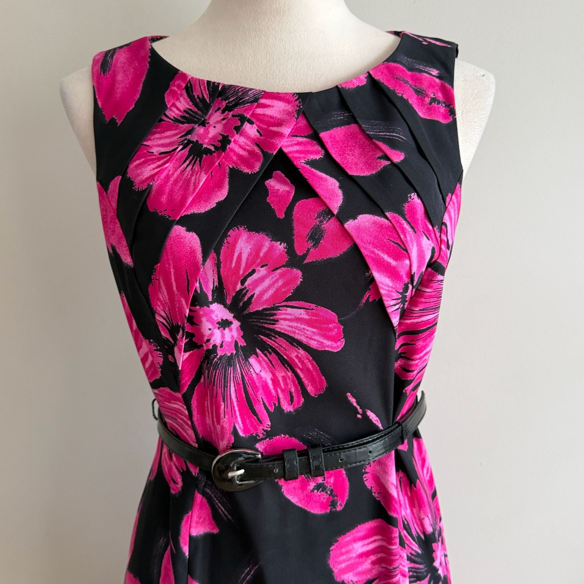 Dressbarn Dress Size 6 Black Pink Floral Sleeveless Sheath Belted 4